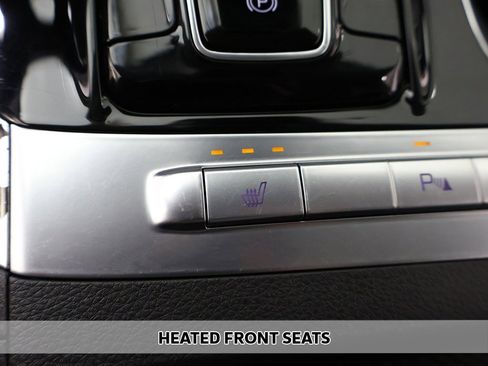 Used 2024 Kia Carnival EX image 7