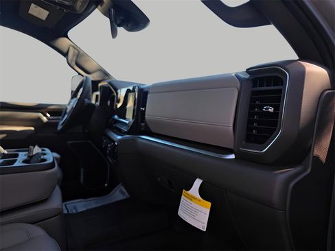 New 2026 Chevrolet Silverado 3500 LT w/ Texas Edition image 17