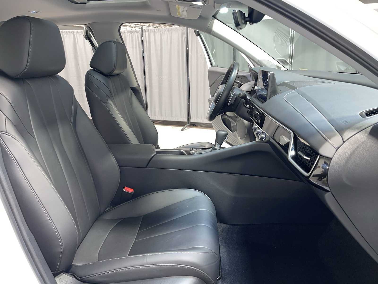 Used 2025 Acura ADX AWD image 14