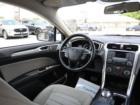 Used 2018 Ford Fusion S FWD image 26