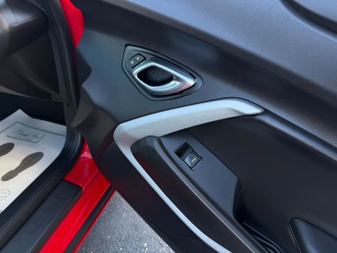Used 2018 Chevrolet Camaro LT image 10