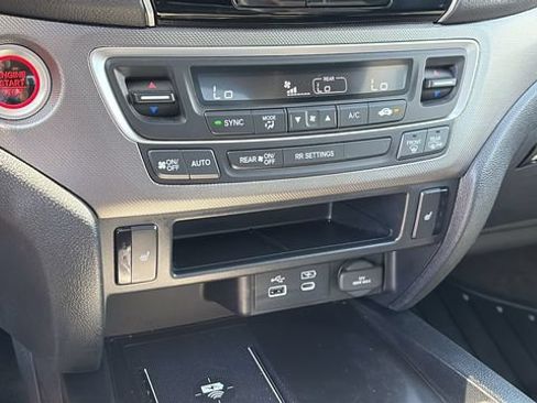 Used 2025 Honda Ridgeline RTL+ image 21