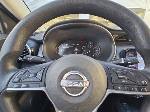 Used 2024 Nissan Kicks SV image 25