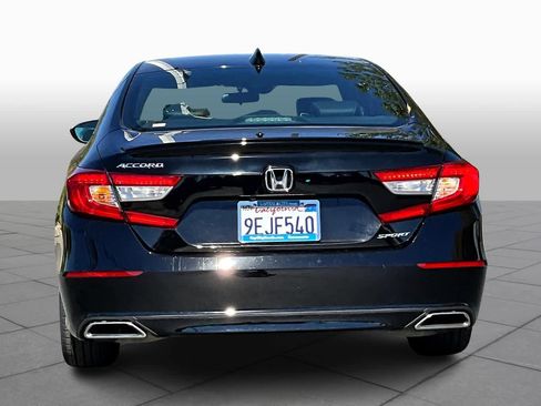 Used 2022 Honda Accord Sport image 4