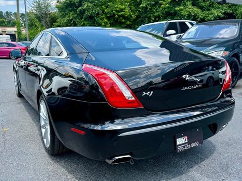 Used 2012 Jaguar XJ RWD image 10