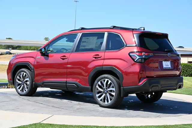 New 2026 Subaru Forester Touring AWD/4WD image 5