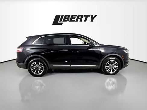 Used 2023 Lincoln Nautilus Reserve image 8