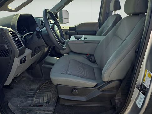 Used 2020 Ford F250 XL w/ STX Appearance Package AWD/4WD image 10