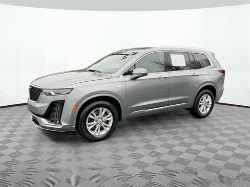 Certified 2024 Cadillac XT6 Luxury w/ LPO, Floor Liner Package image 33