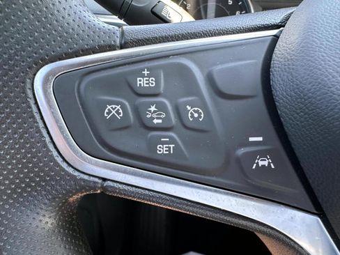 Used 2023 Chevrolet Equinox LS w/ LS Convenience Package AWD/4WD image 17