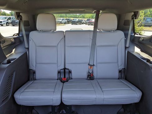 Used 2024 Chevrolet Tahoe LT RWD image 45