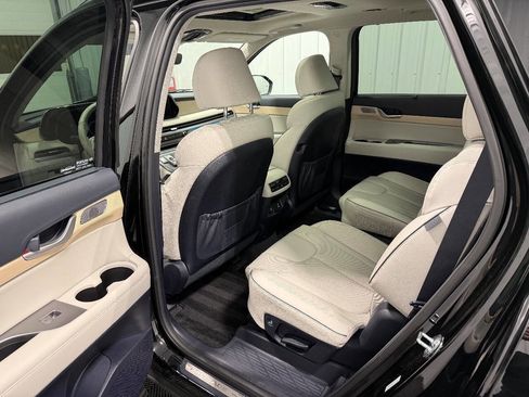 Used 2025 Hyundai Palisade Limited image 9