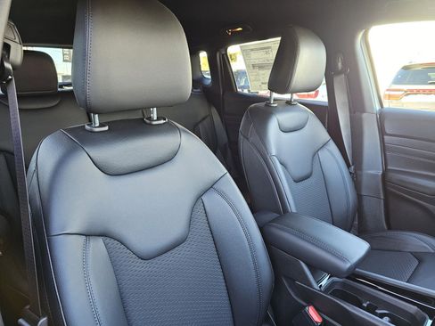 New 2026 Jeep Compass Latitude image 27