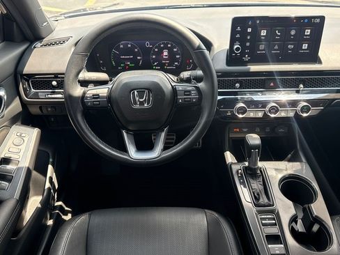 Certified 2025 Honda Civic Sport Touring image 17