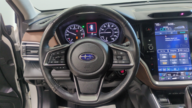 Certified 2025 Subaru Outback Touring AWD/4WD image 16