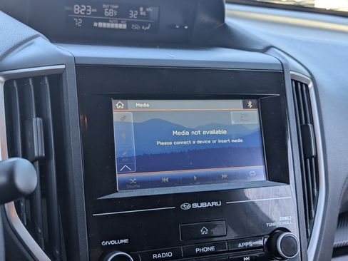 Certified 2023 Subaru Crosstrek 2.0i image 22