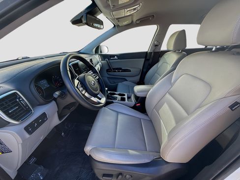 Used 2021 Kia Sportage EX image 18