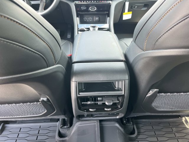 New 2026 Jeep Grand Cherokee Limited AWD/4WD image 18