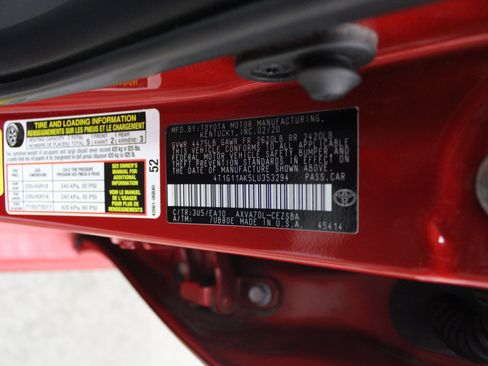 Used 2020 Toyota Camry SE image 42