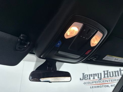 Used 2022 RAM 2500 Big Horn AWD/4WD image 17