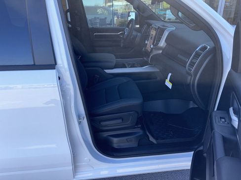 New 2026 RAM 1500 Big Horn AWD/4WD image 12