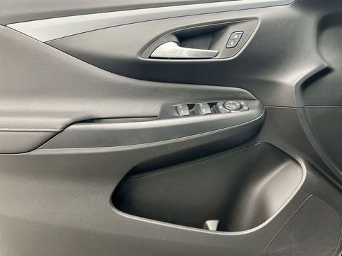 Certified 2024 Buick Envista Preferred image 20