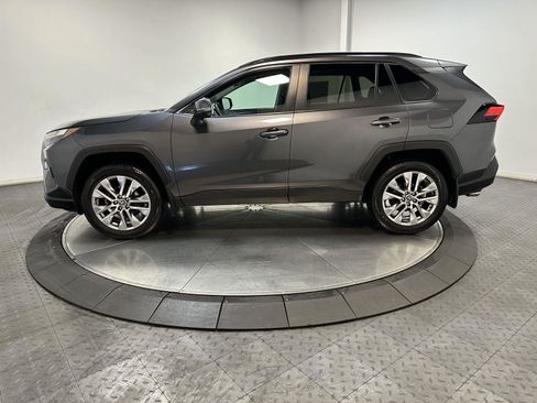 Used 2023 Toyota RAV4 XLE Premium image 8