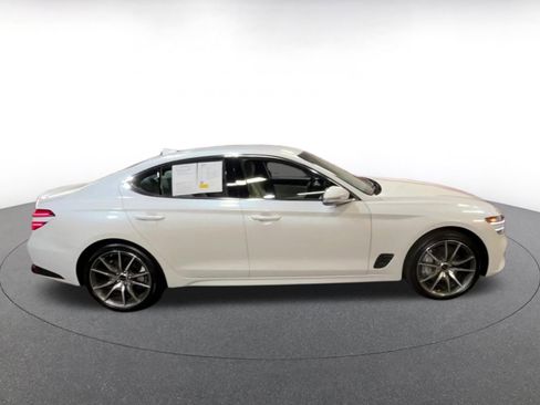 Used 2025 Genesis G70 2.5T image 16