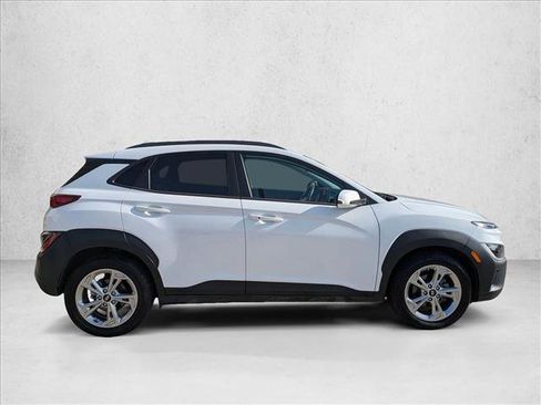 Used 2023 Hyundai Kona SEL image 4