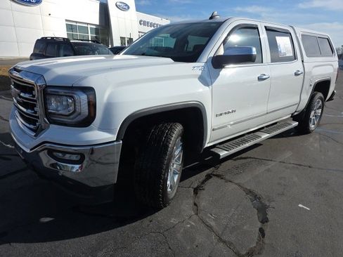 Used 2018 GMC Sierra 1500 SLT w/ SLT Premium Package image 2