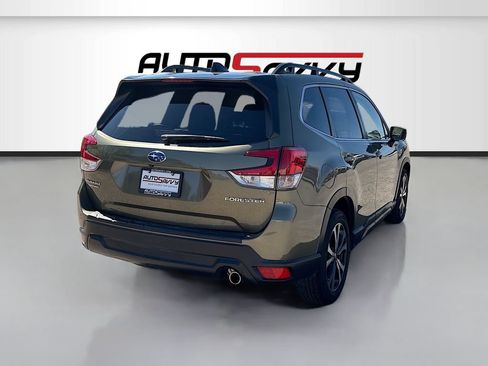 Used 2024 Subaru Forester Limited AWD/4WD image 7