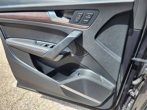 Used 2023 Audi Q5 2.0T Premium Plus image 22