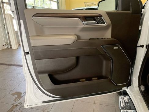 Used 2023 GMC Sierra 1500 SLT w/ SLT Premium Plus Package image 10