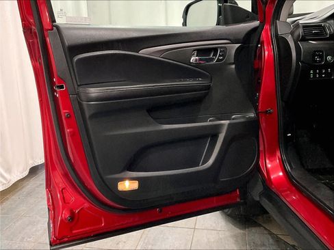 Used 2023 Honda Ridgeline RTL-E image 9