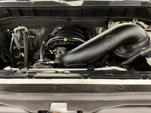 Used 2020 Chevrolet Silverado 1500 LTZ w/ LTZ Premium Package image 32