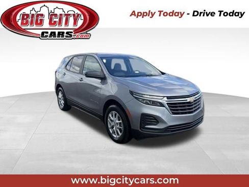 Used 2023 Chevrolet Equinox LS FWD image 1