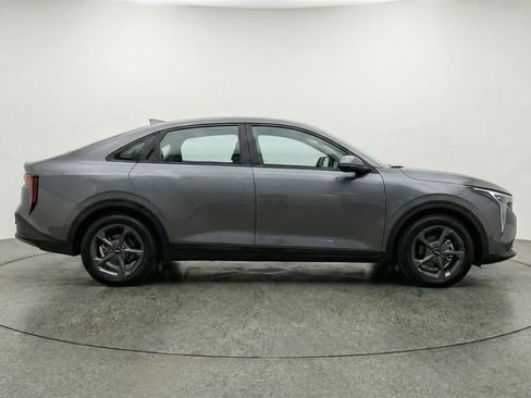 Used 2025 Kia K4 LXS image 11