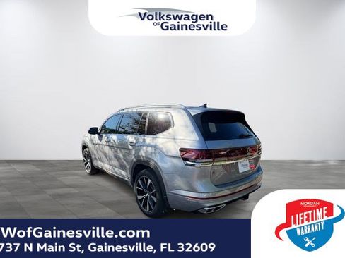 Certified 2025 Volkswagen Atlas SEL Premium R-Line AWD/4WD image 4