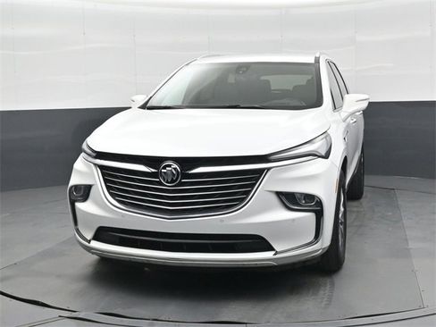 Used 2024 Buick Enclave Premium image 8