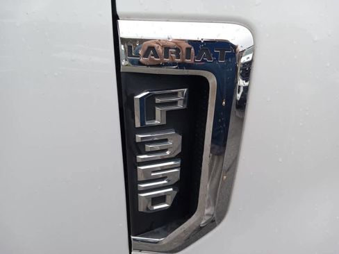 Used 2020 Ford F350 Lariat w/ Lariat Ultimate Package image 10