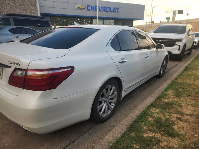 Used 2011 Lexus LS 460 w/ Comfort Pkg RWD image 3