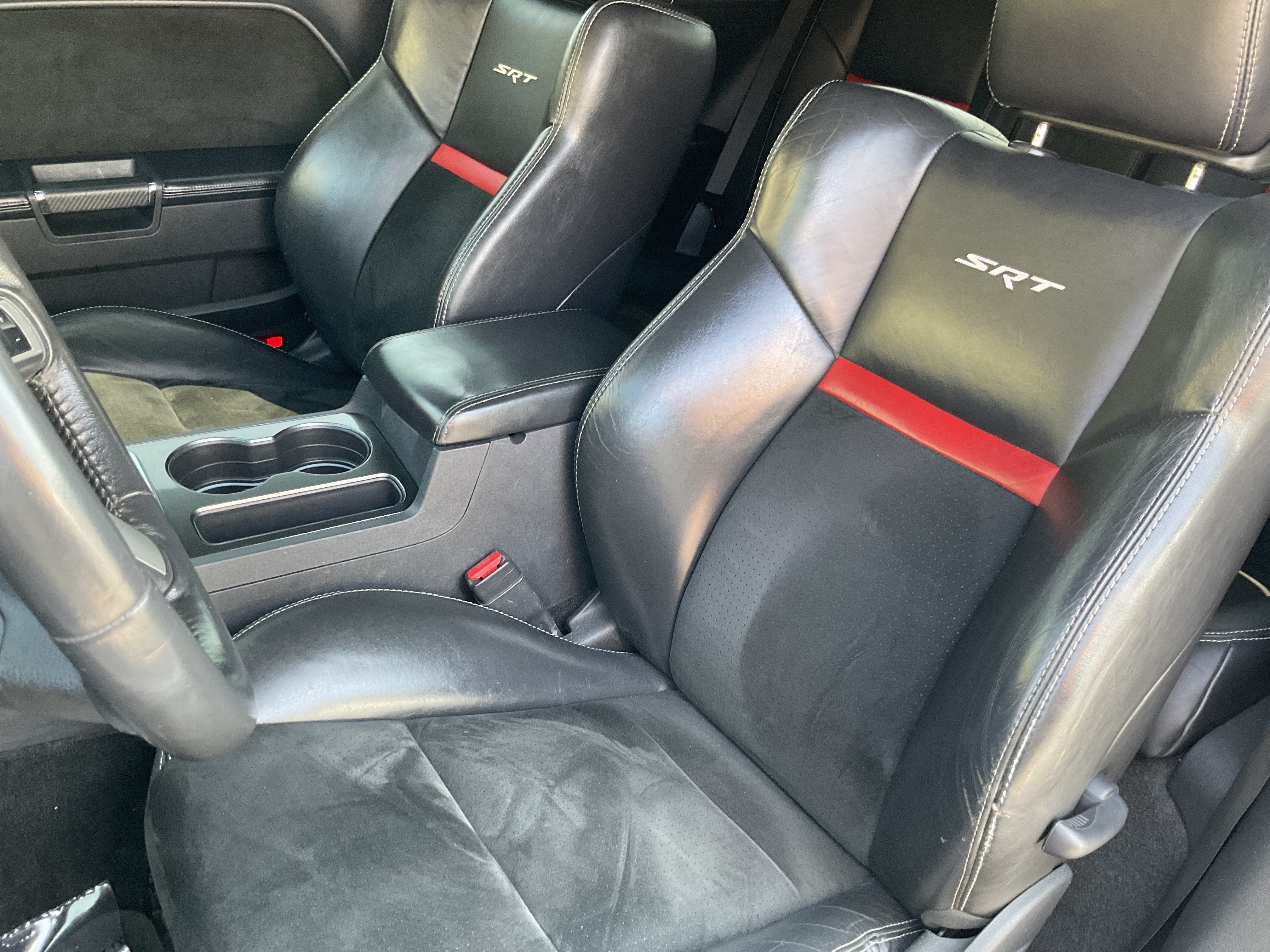 Used 2010 Dodge Challenger SRT8 w/ SRT Option Group II RWD image 28