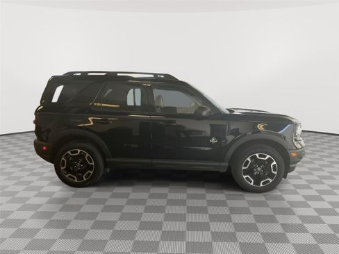 Used 2023 Ford Bronco Sport Outer Banks w/ Tech Package image 4