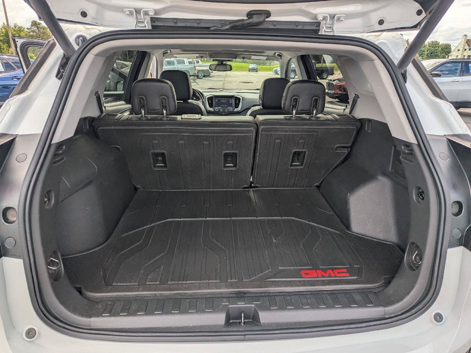Used 2020 GMC Terrain SLT w/ Preferred Package AWD/4WD image 28