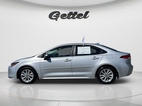Used 2023 Toyota Corolla LE w/ LE Convenience Package FWD image 8