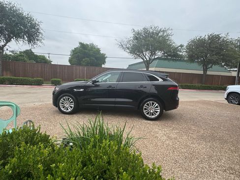 Used 2017 Jaguar F-PACE Prestige AWD/4WD image 10