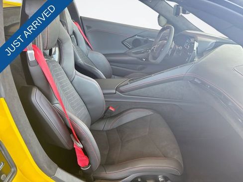 Used 2025 Chevrolet Corvette Stingray Premium Conv w/ Z51 Performance Package image 25