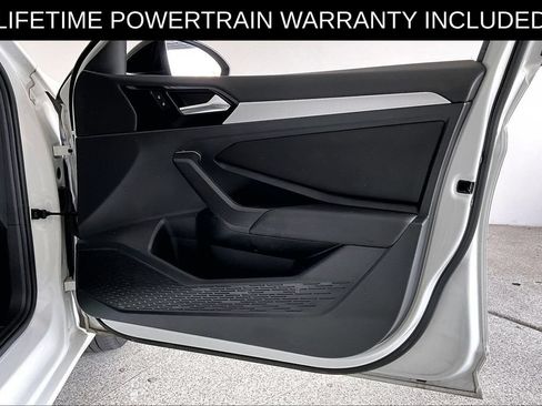 Used 2021 Volkswagen Jetta R-Line FWD image 21