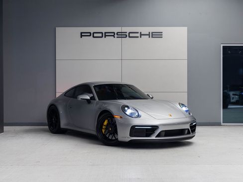 Certified 2024 Porsche 911 Carrera GTS image 9