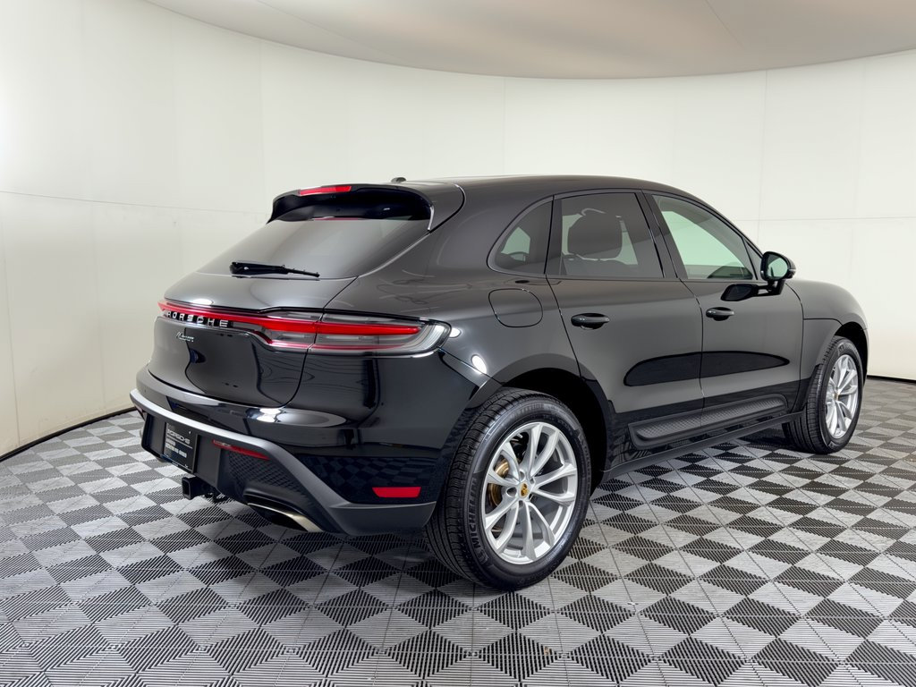 Certified 2025 Porsche Macan w/ Premium Package Plus AWD/4WD image 10
